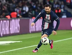 包含巴黎圣日耳曼客场胜亚眠，稳固领跑地位的词条