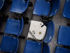 包含巴黎圣日耳曼客场胜亚眠，稳固领跑地位的词条